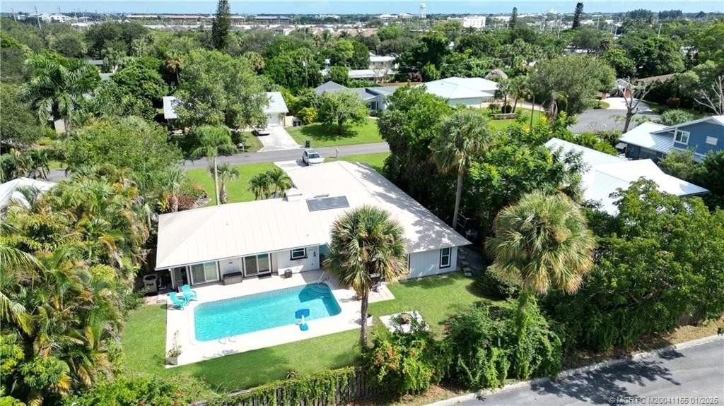 323 Sw Ridge Ln - Photo 4 of 29