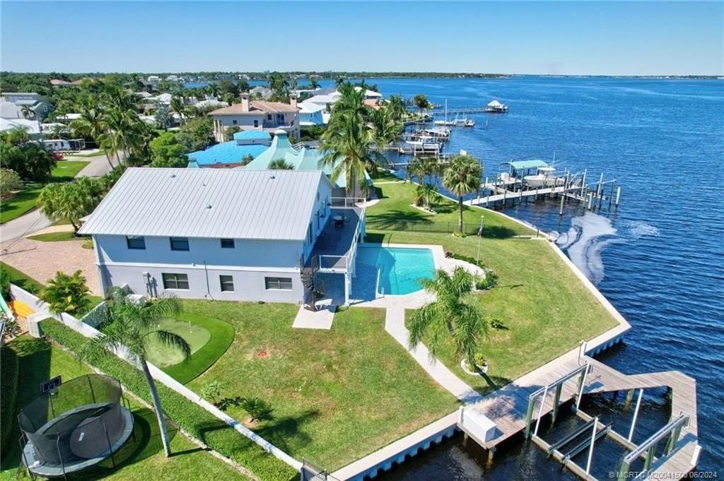 26 Sw Riverway Blvd - Photo 2 of 50