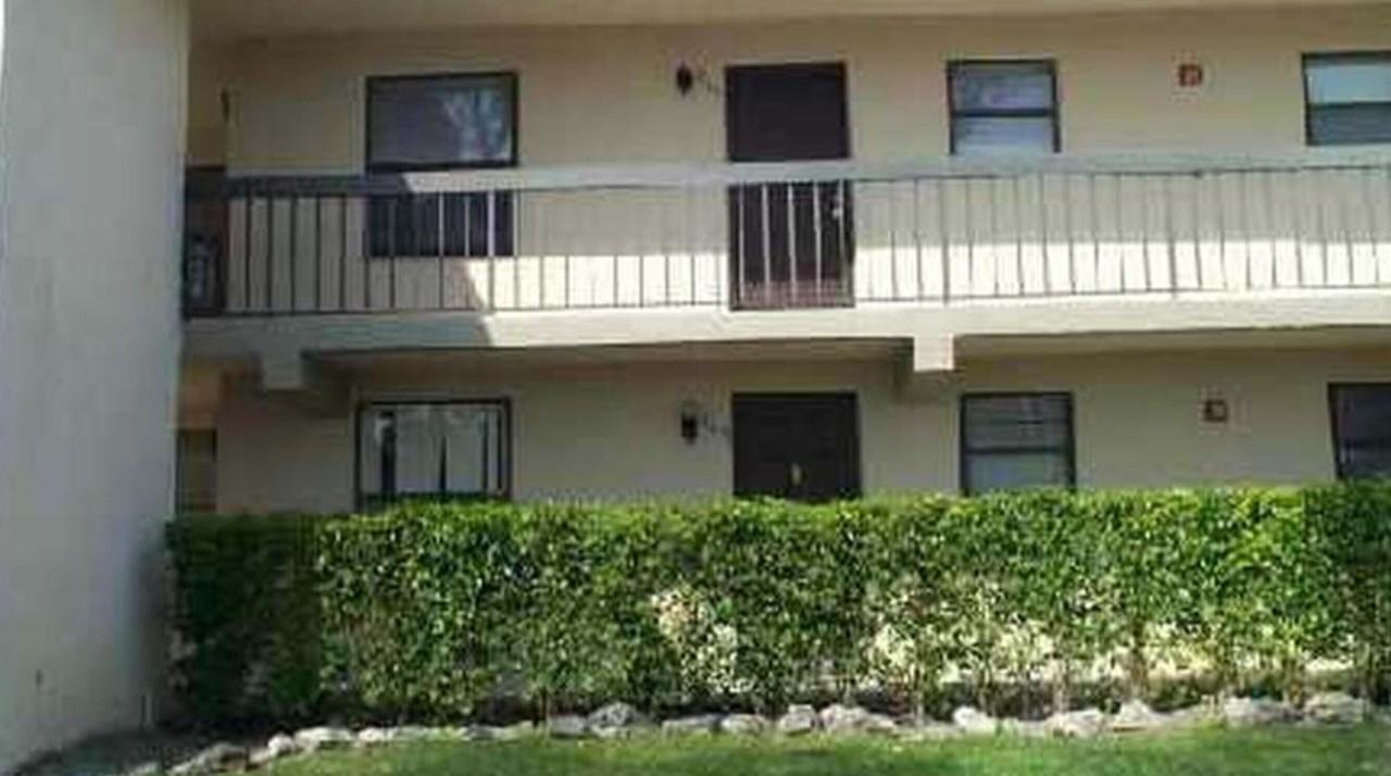 21911 Lake Forest Cir #204