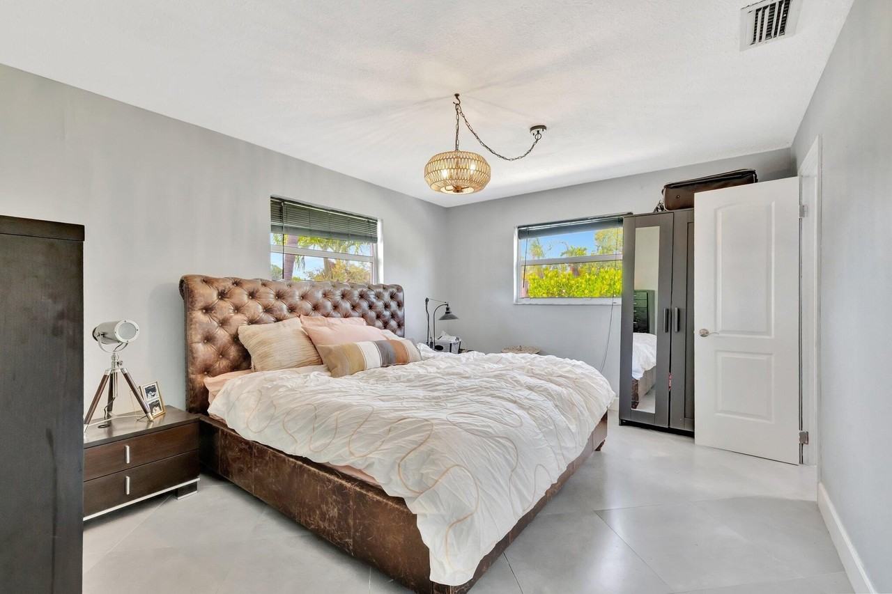 1894 Se Lafayette St - Photo 7 of 32