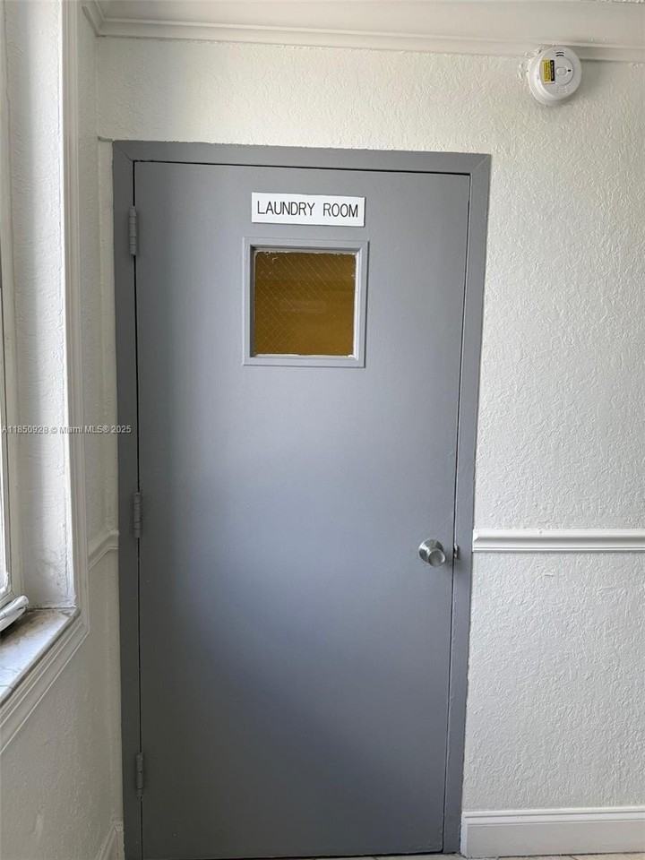 9001 Sw 77th Ave Apt C204 - Photo 4 of 18