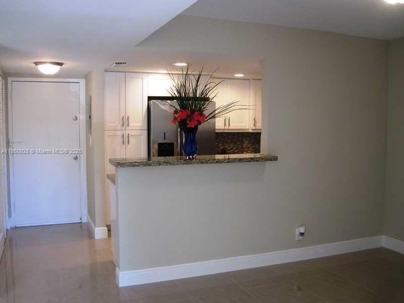 9001 Sw 77th Ave Apt C204 - Photo 7 of 18