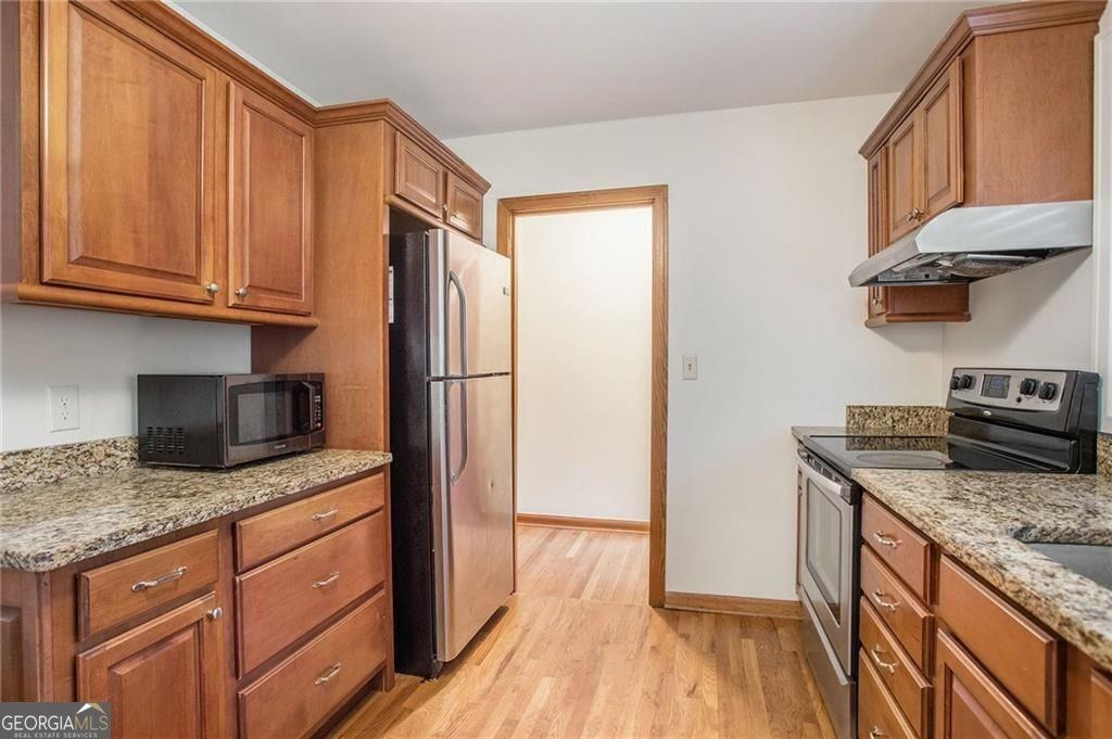 484 484 NW Polk Street - Photo 6 of 25