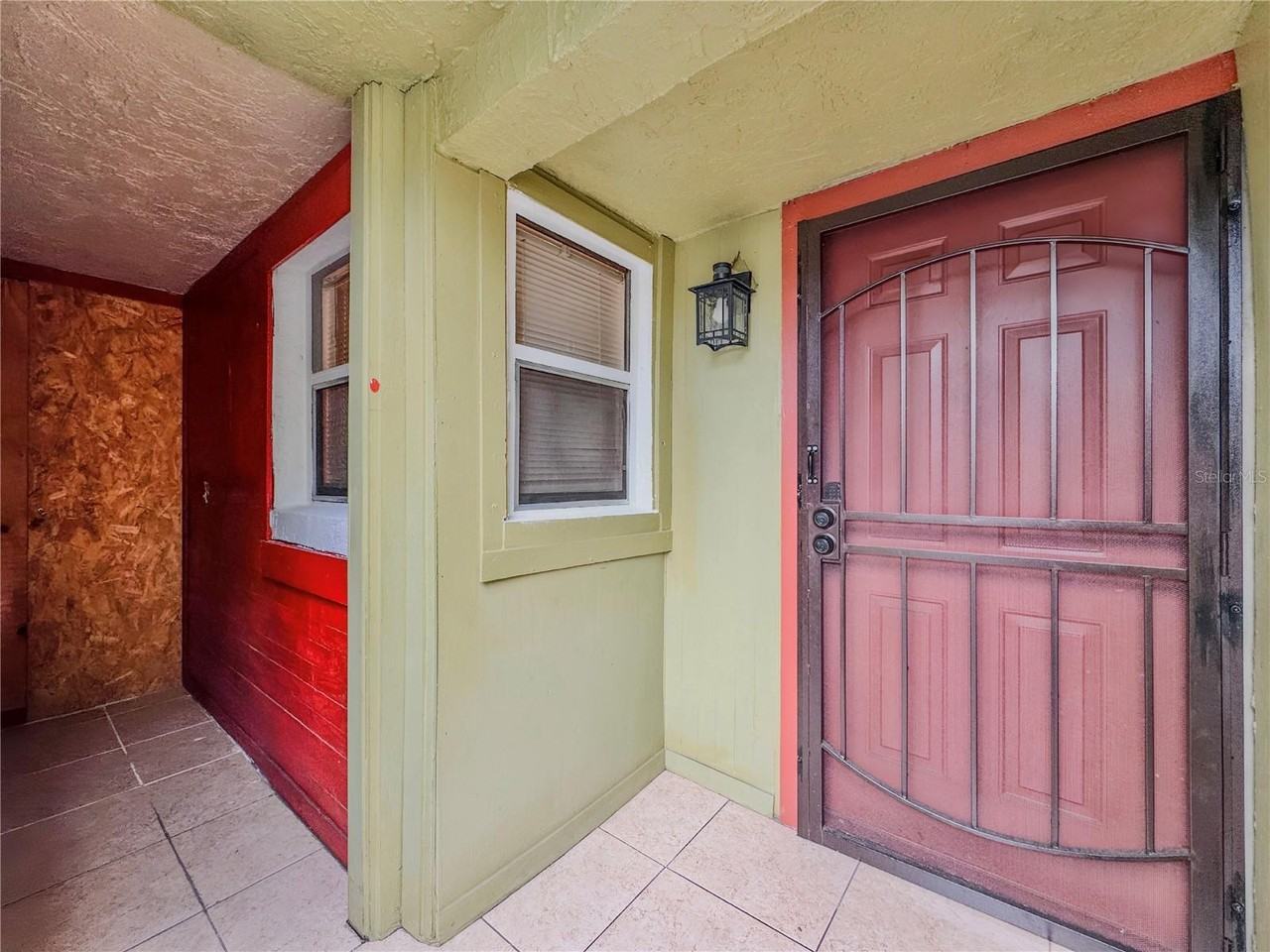 2113 Honour Rd - Photo 4 of 41