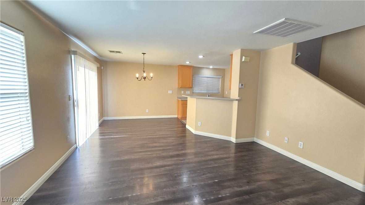 11722 Bergamo Ct - Photo 3 of 20