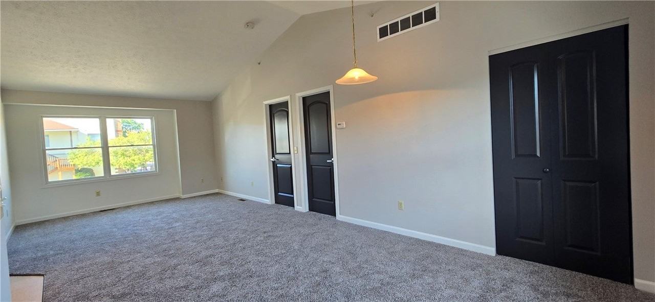 117 S Union St - Photo 7 of 21