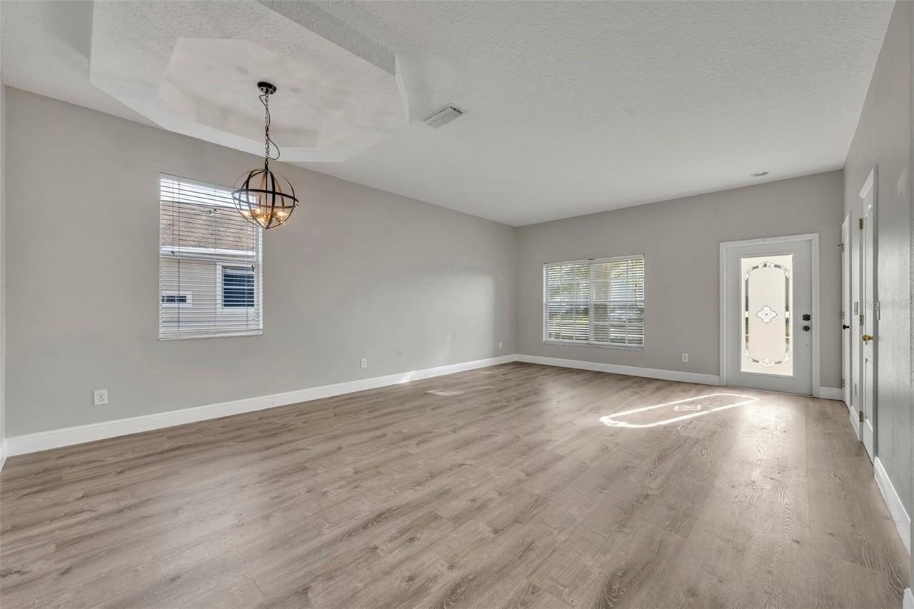 486 Sycamore Springs St - Photo 6 of 50