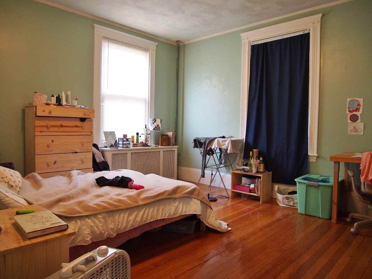 148 Strathmore Rd #2 - Photo 7 of 14