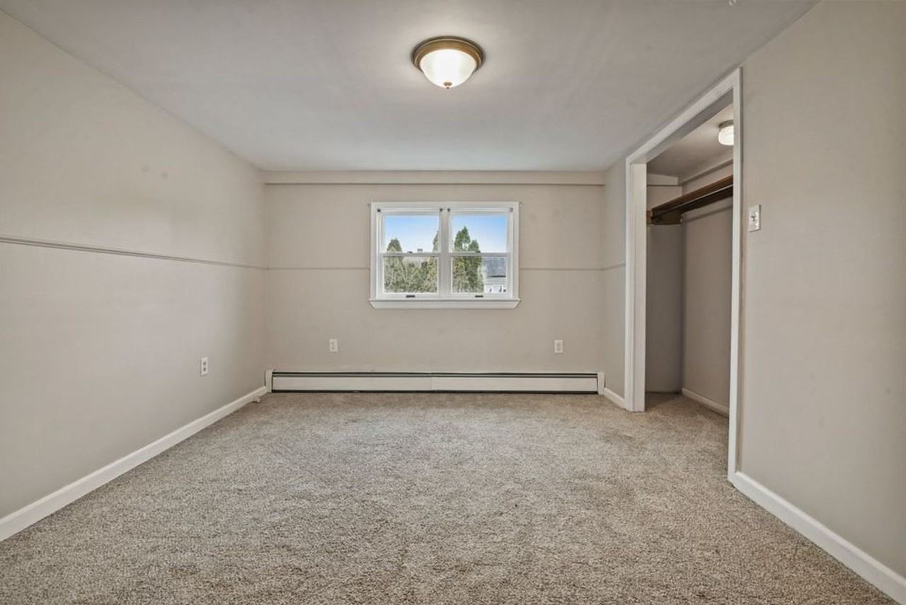 517 Montgomery Ave - Photo 2 of 25