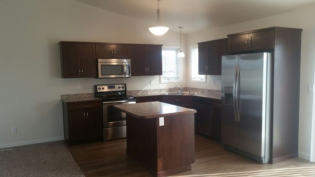 4214 15th St S - Photo 2 of 3