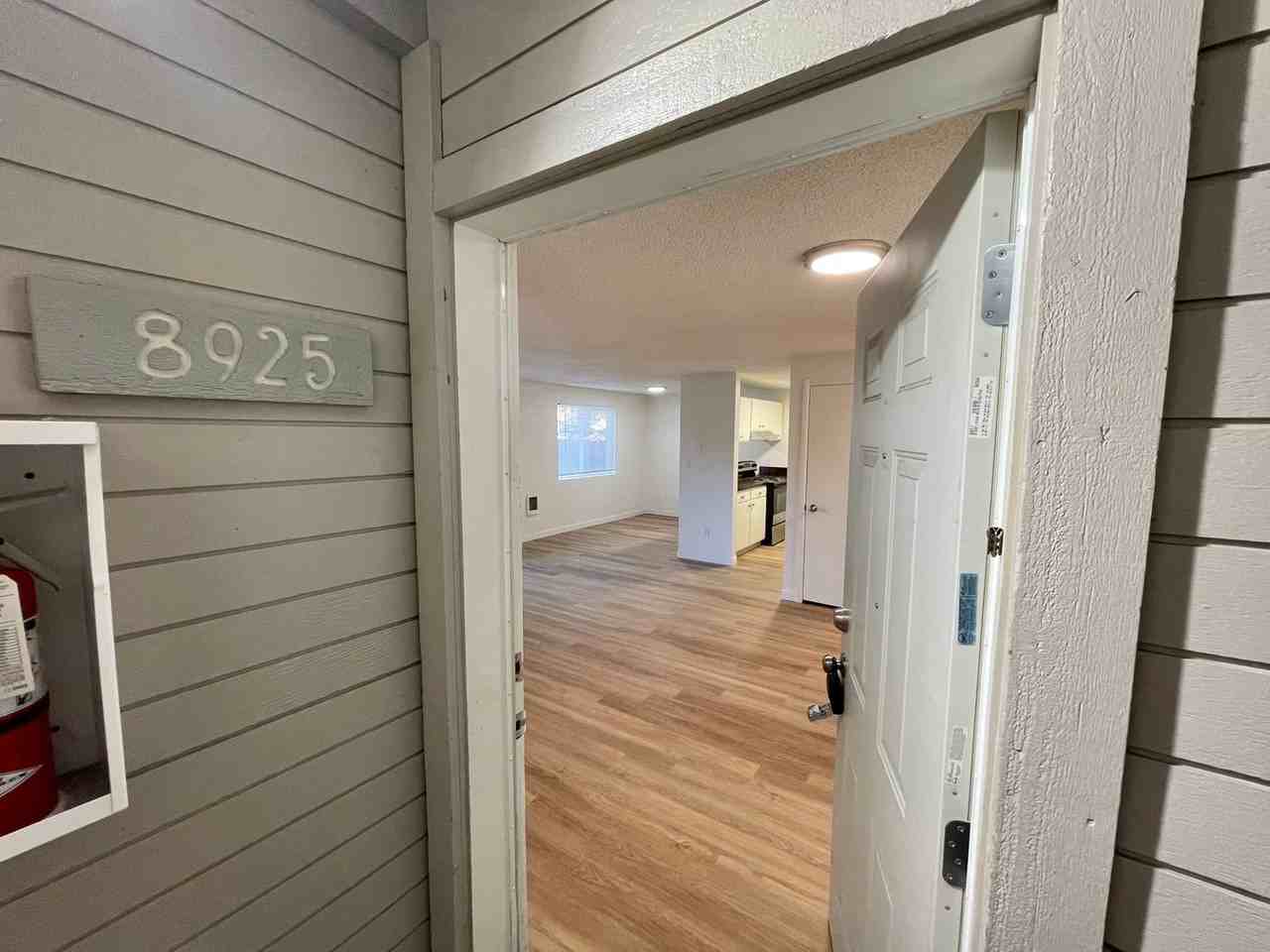 8925 E Liberty Ave - Photo 2 of 34