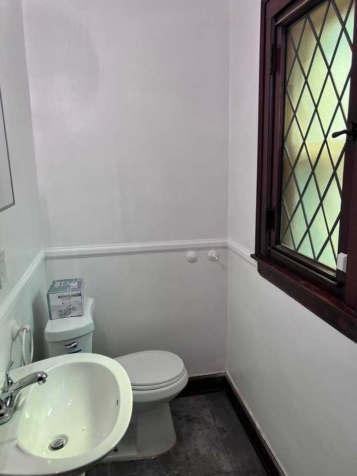 5566 Kensington Ave - Photo 5 of 18