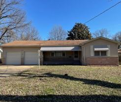 2244 S Kings Ave - Photo 1 of 1