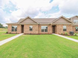 featured image of 18335 Mae Cir