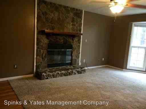 301 Washington Way - Photo 3 of 11