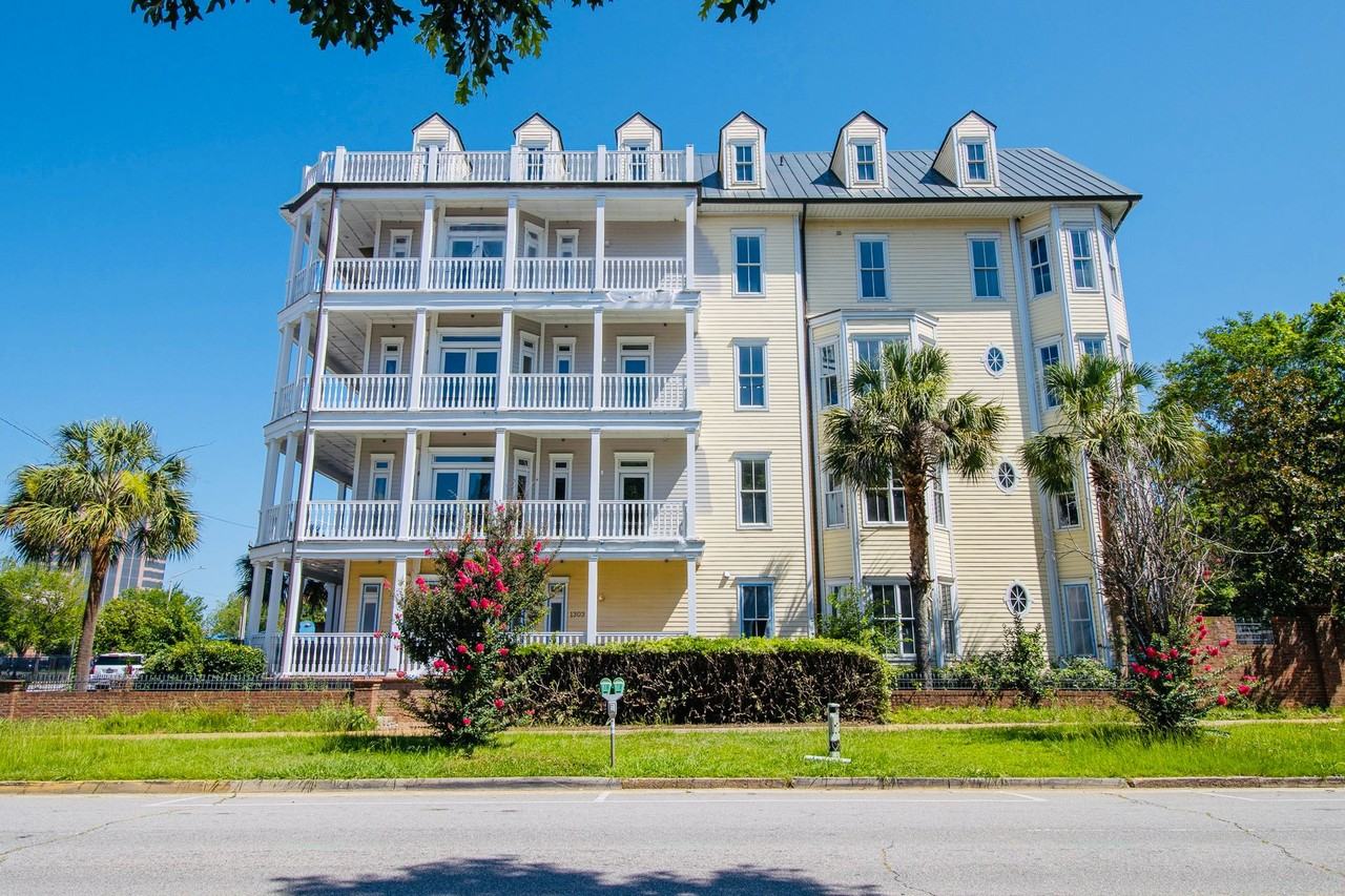 1303 Blanding St - Photo 3 of 20