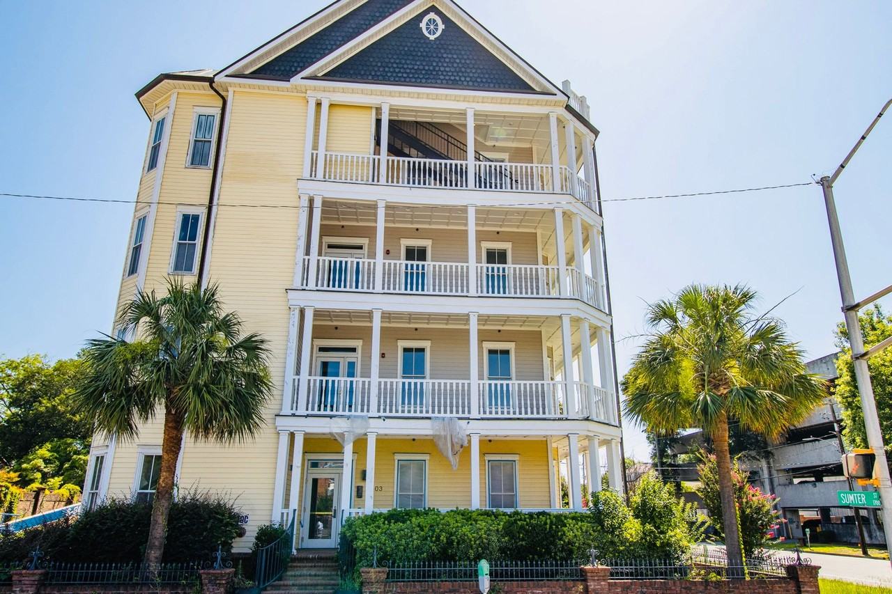 1303 Blanding St - Photo 5 of 20