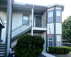 featured image of 2935 Ne 7th St