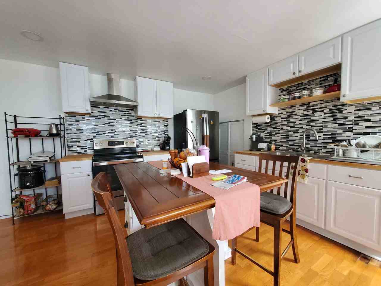 435 W Walnut St - Photo 2 of 10