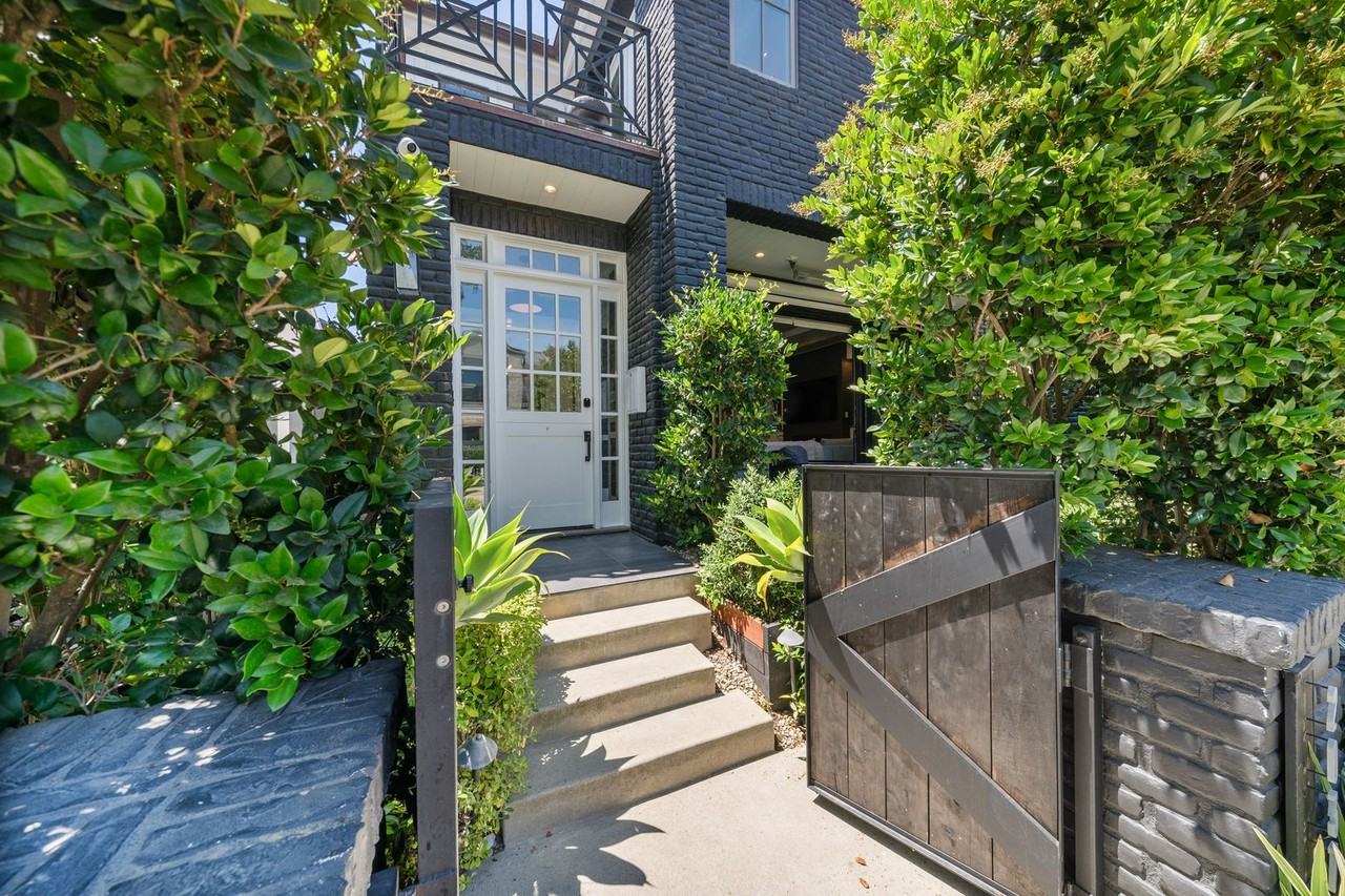 2037 E Ocean Blvd - Photo 5 of 50