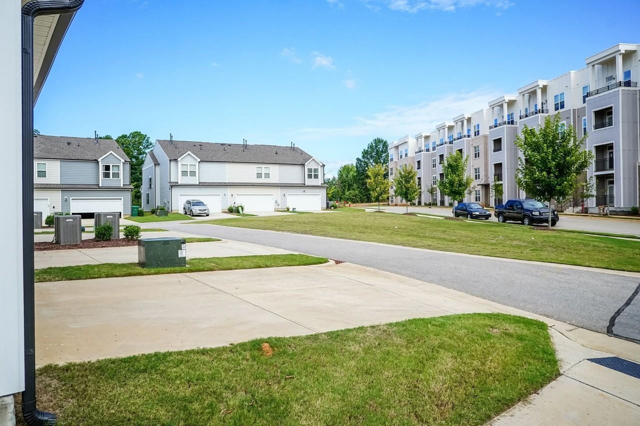 5717 Volos Ave - Photo 4 of 25