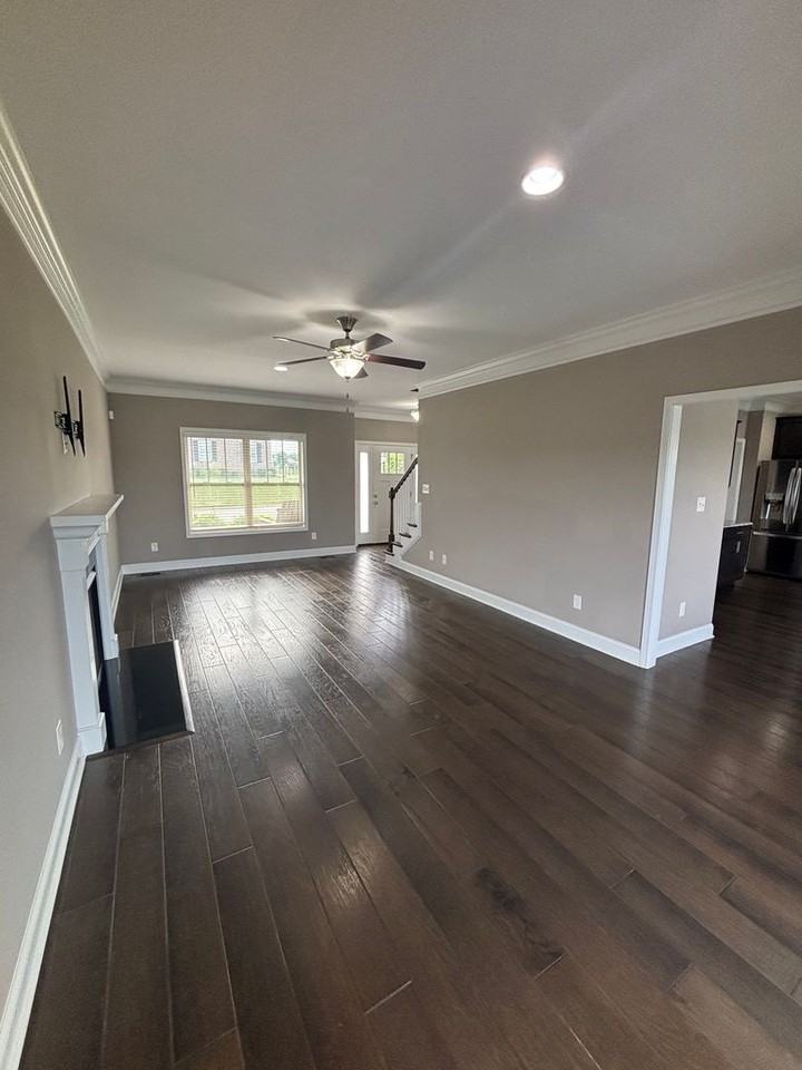 235 Bluff Shadows - Photo 3 of 37