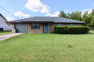 308 W 5th St - Photo 1 of 1