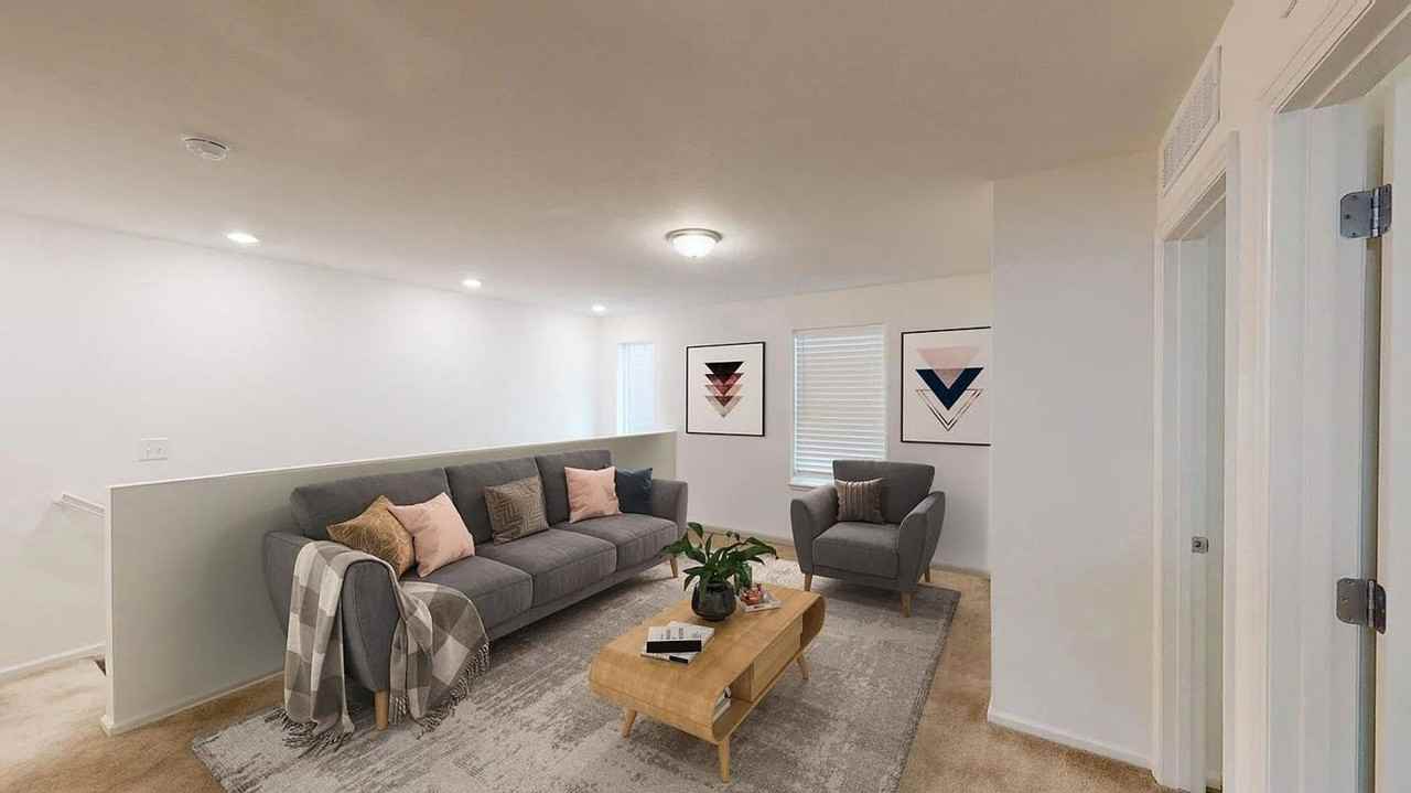 6060 N Netherland Ct - Photo 3 of 19