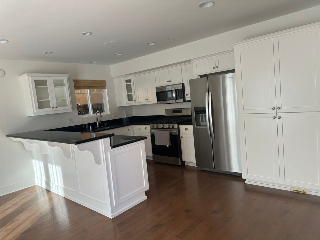 262 Boeker Ave - Photo 2 of 12