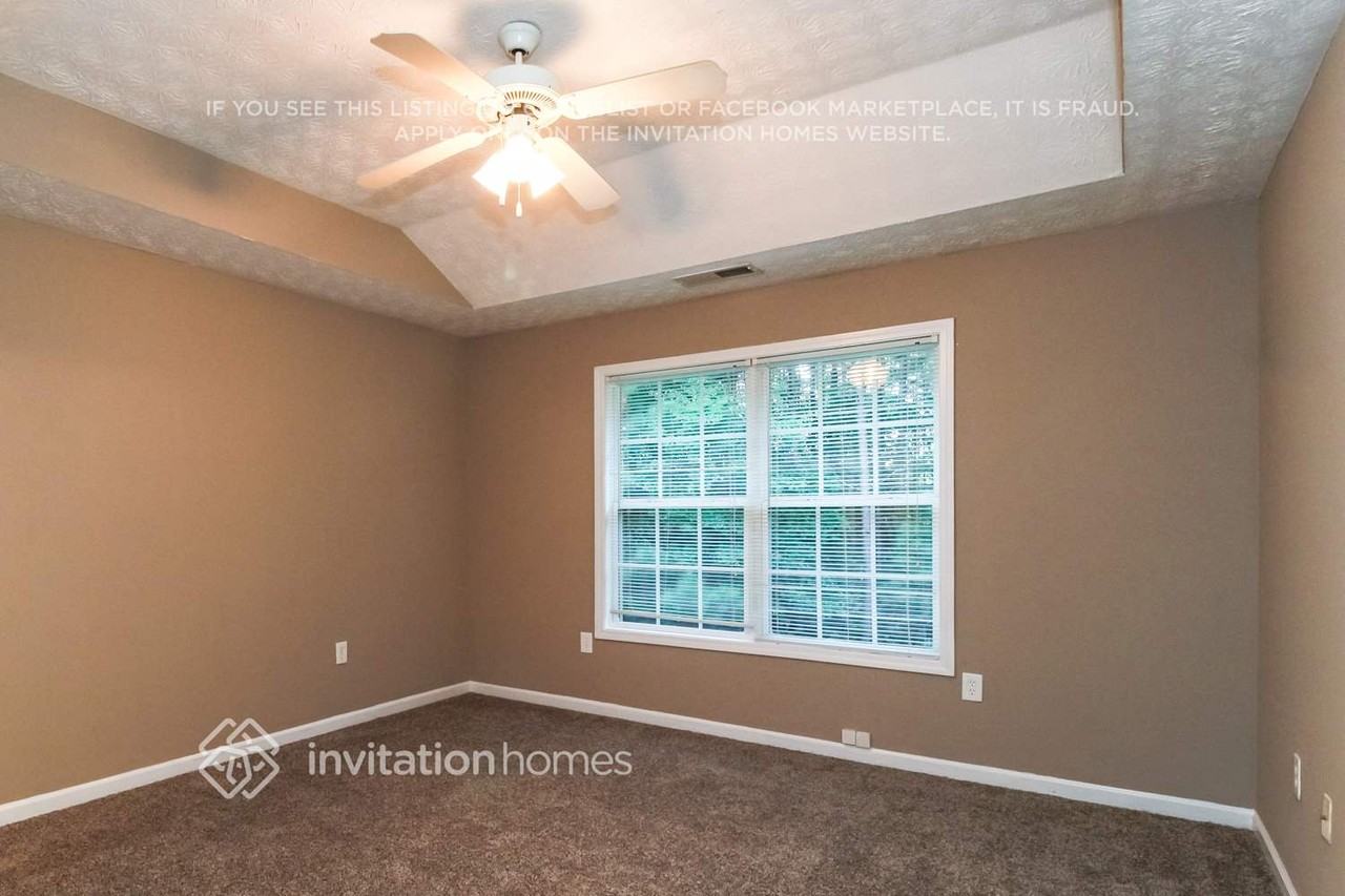 200 Shadowbrook Dr - Photo 6 of 10