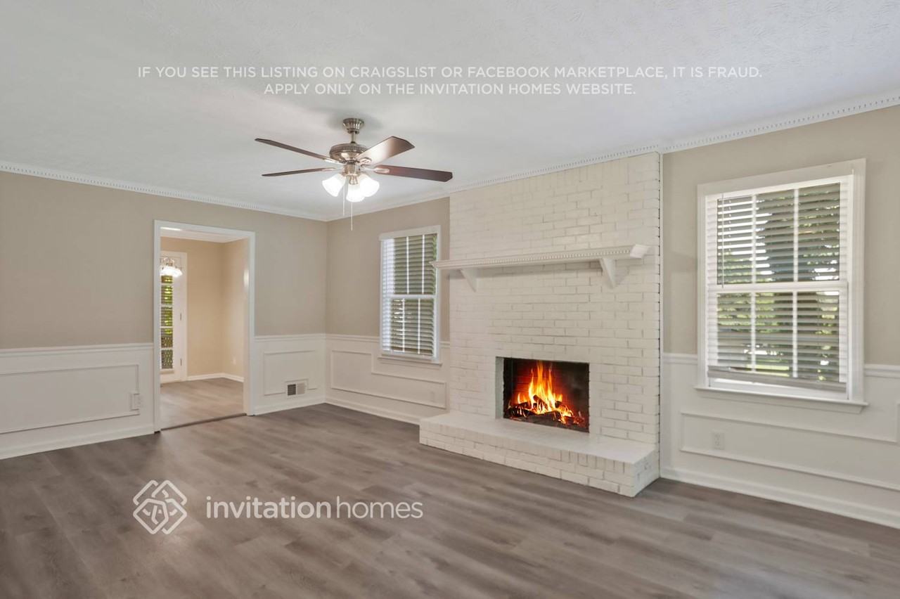 5884 Four Winds Dr Sw - Photo 2 of 23