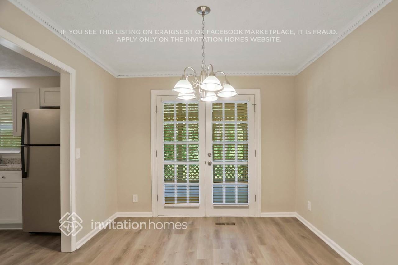 5884 Four Winds Dr Sw - Photo 4 of 23