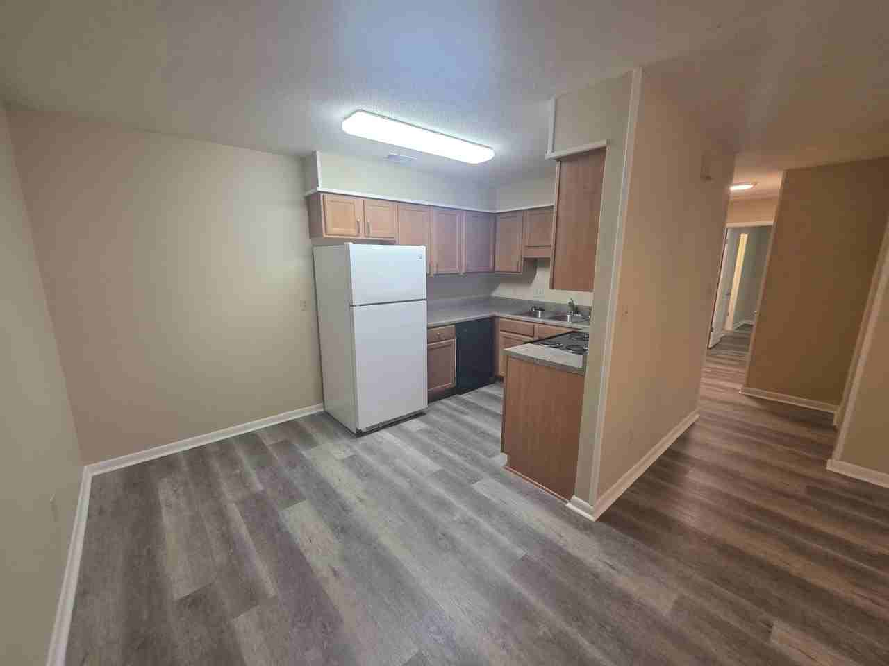 117 Alder Ave Se - Photo 2 of 16