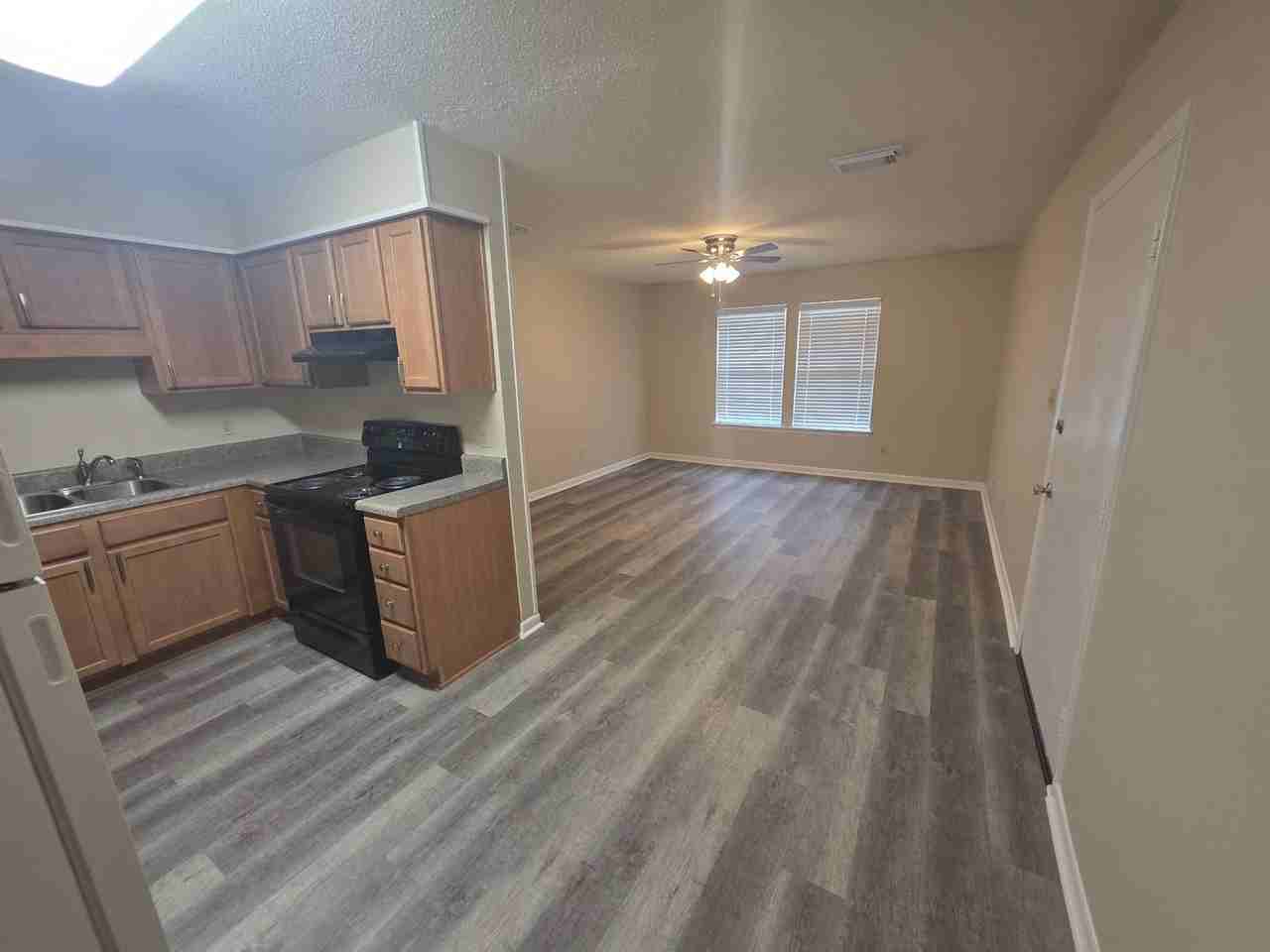 117 Alder Ave Se - Photo 5 of 16