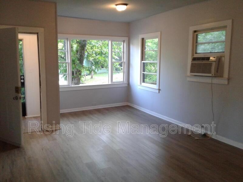 220 58th St - Photo 7 of 14
