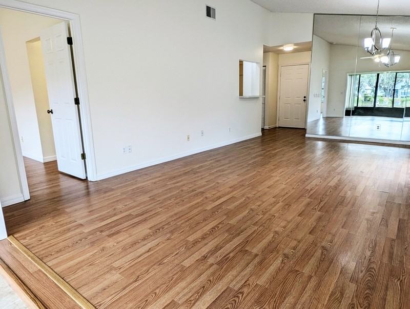 9815 East Pebble Creek Court - Photo 7 of 29