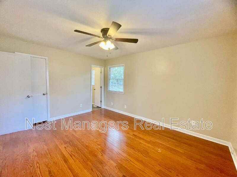 6244 Milford Rd - Photo 2 of 21