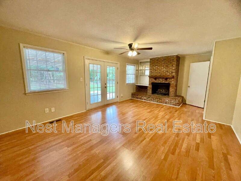 6244 Milford Rd - Photo 7 of 21