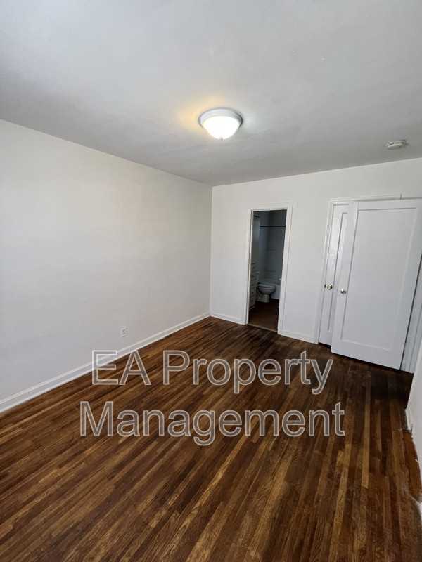 525 Cedar St Se #B - Photo 6 of 11