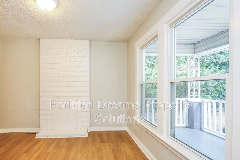 1652 Cherry St #F - Photo 7 of 50