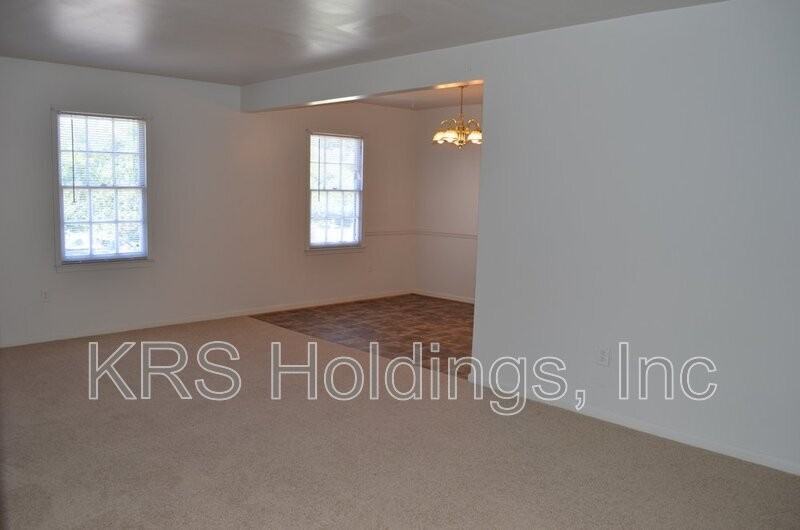 7746 Colonial Point Ln #27B - Photo 2 of 5