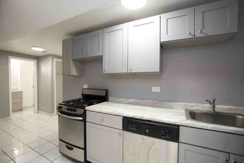 4400 N Racine Ave #G - Photo 4 of 21
