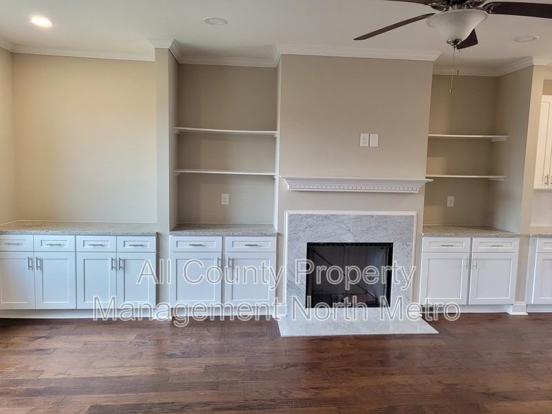 4890 Wil Ray Ln - Photo 2 of 16