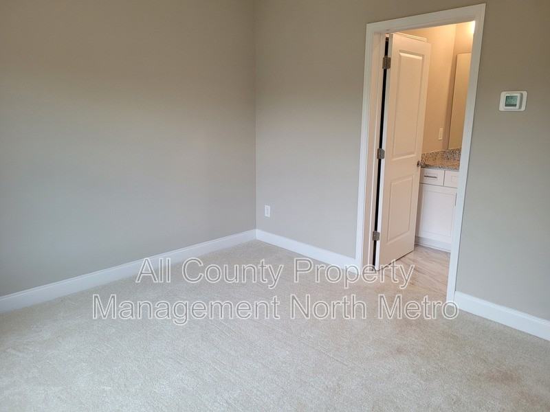 4890 Wil Ray Ln - Photo 7 of 16