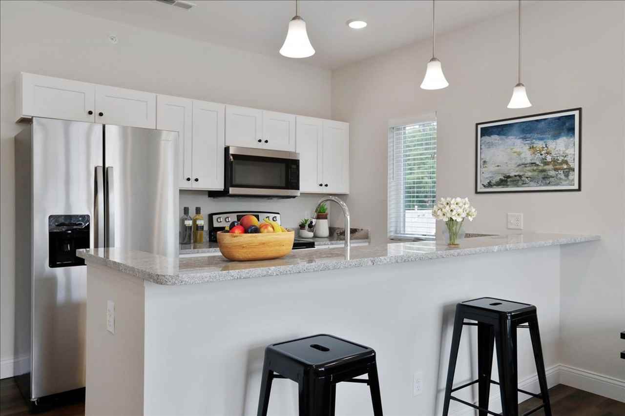 318 South State Street - Photo 5 of 46