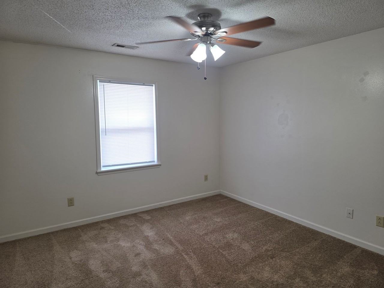 26 Mustang Ct #C - Photo 5 of 11