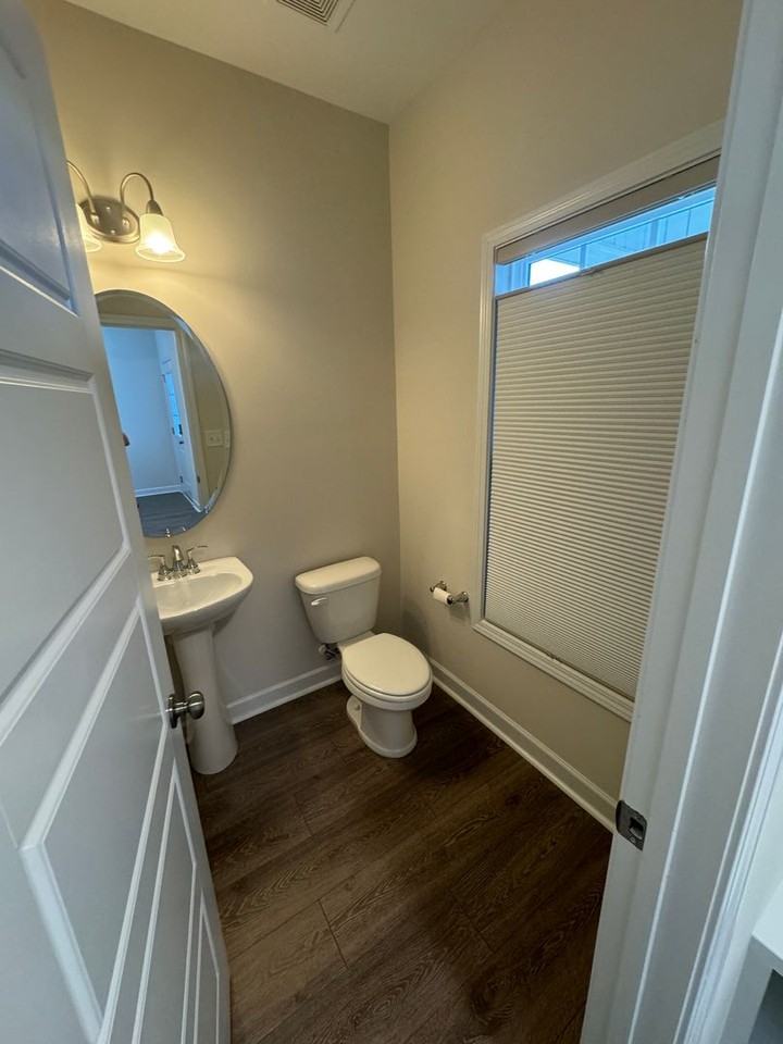 4716 Scenic Pines Dr - Photo 3 of 31