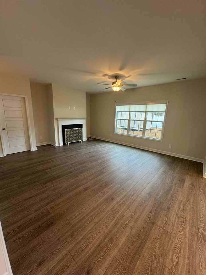 4716 Scenic Pines Dr - Photo 4 of 31