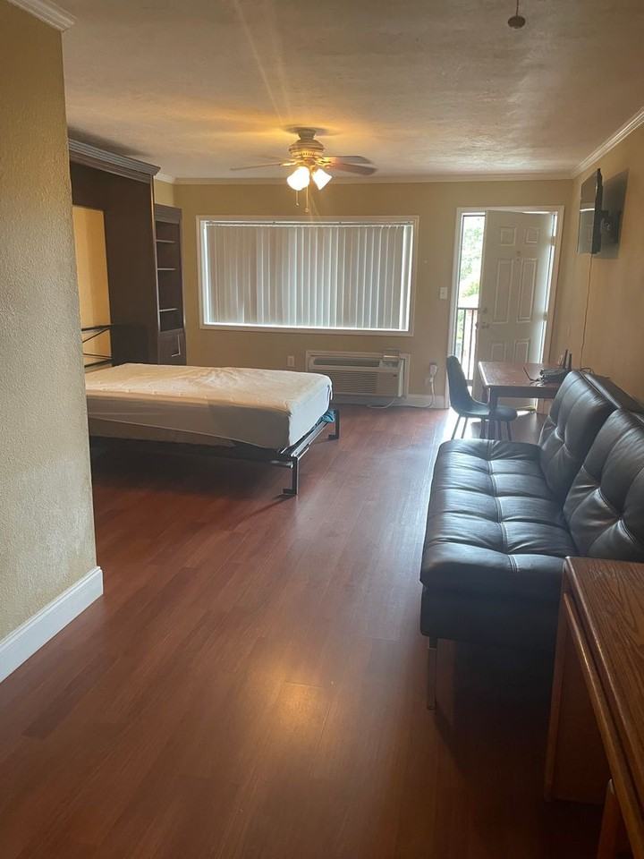 405 Dunwoody St #13 - Photo 6 of 8