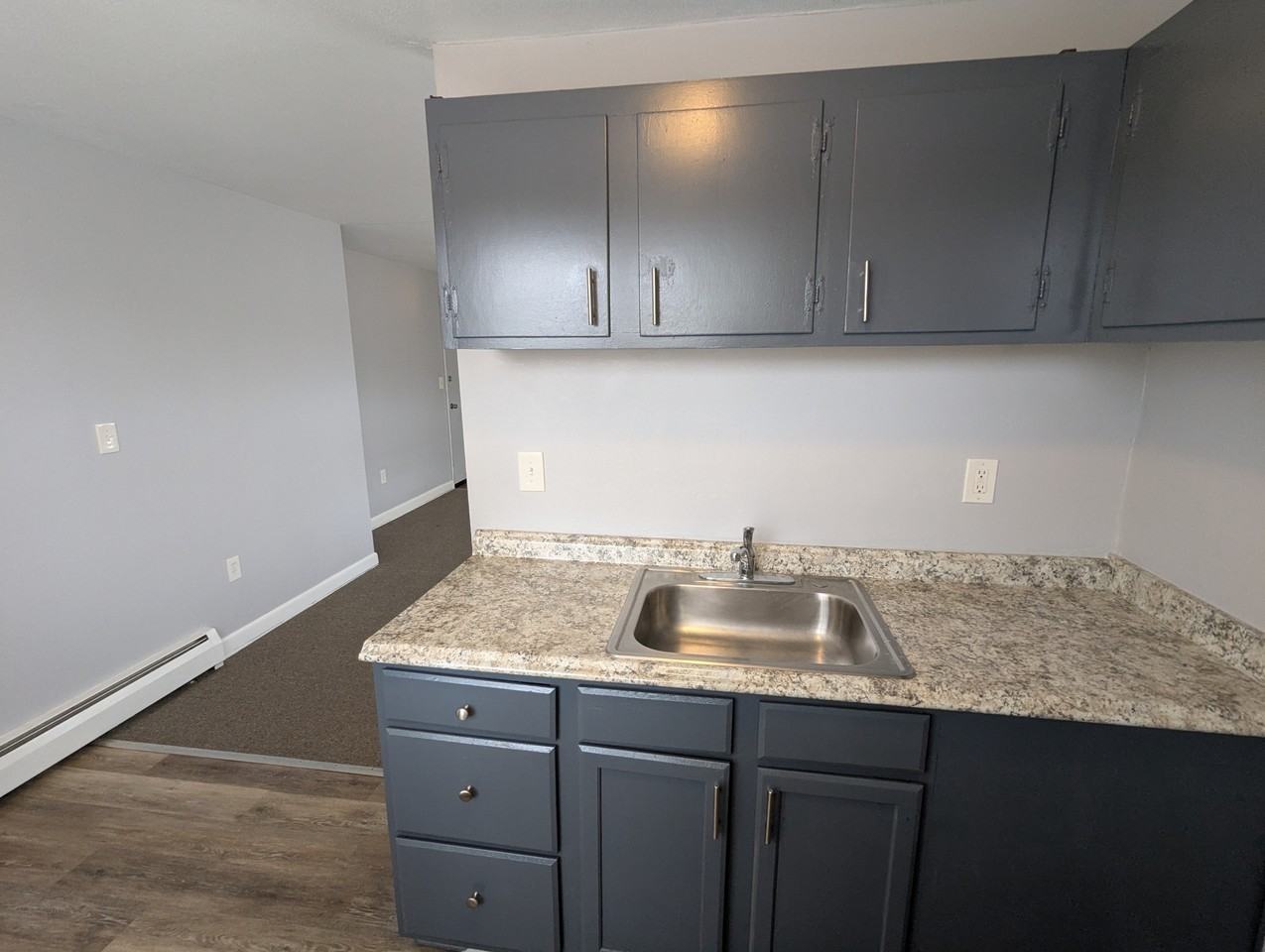 15 Carpenter Street - Photo 2 of 6